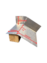 Flat to pitch roof transition